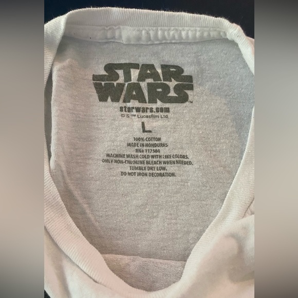 Mens Star Wars T shirt in a Large - Picture 3 of 3